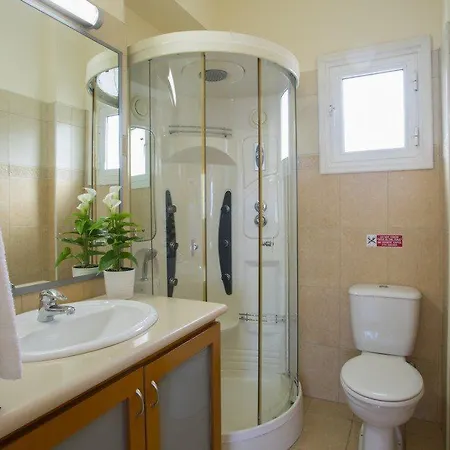 Imagine You And Your Family Renting This 13