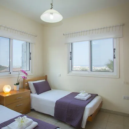 Imagine You And Your Family Renting This 13 Villa